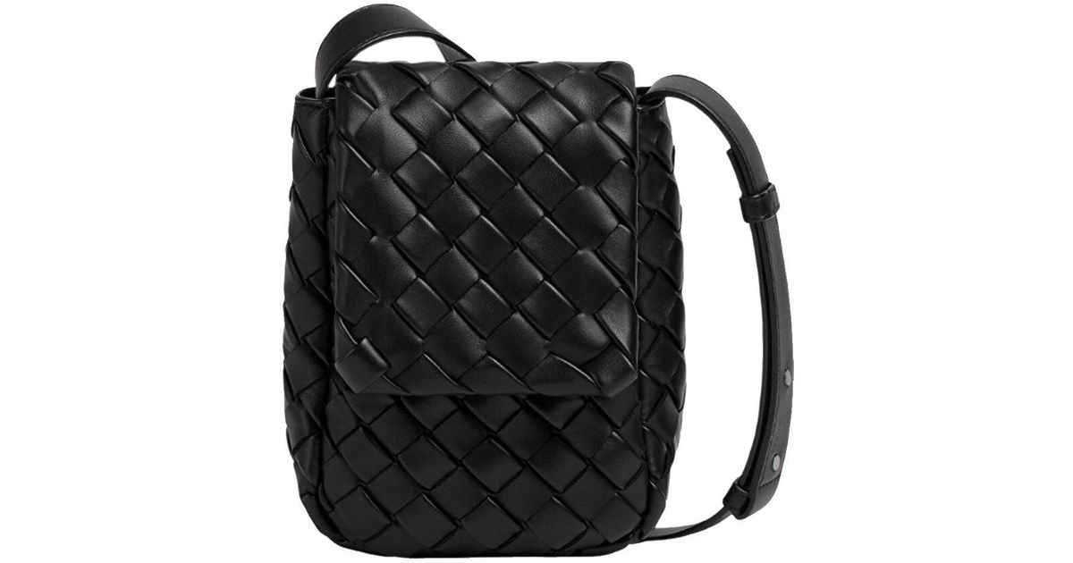 Bottega Veneta Mini Vertical Cobble in Black | Lyst