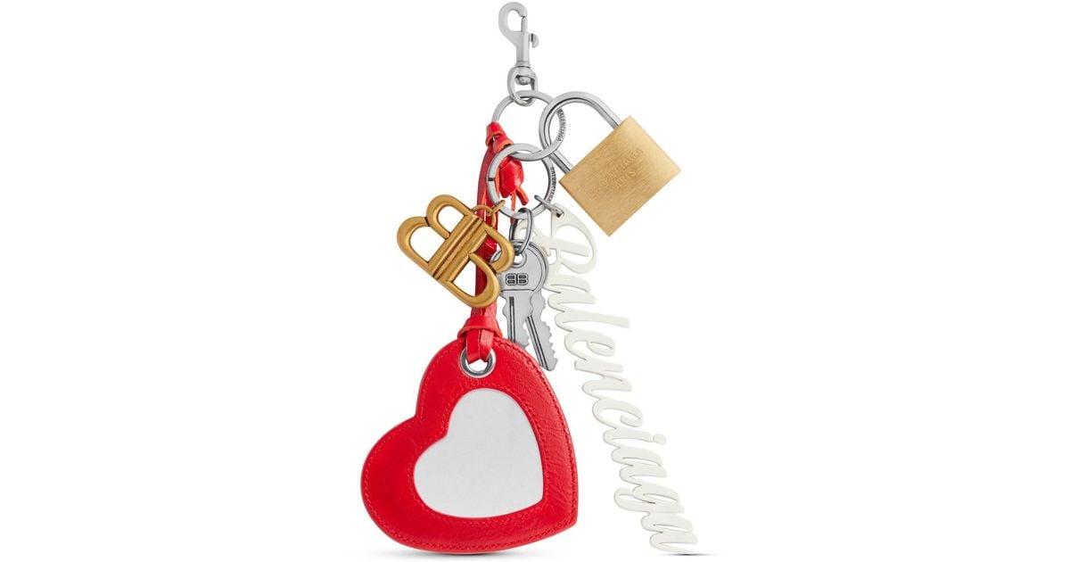 【BALENCIAGA】レッド ハート Paloma 真鍮キーチェーン Balenciaga Paloma Charm/Keychain in Red | Lyst