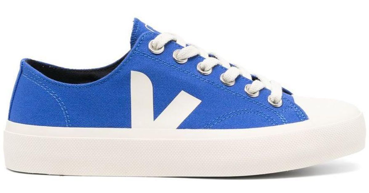 Veja Sneakers in Blue Lyst