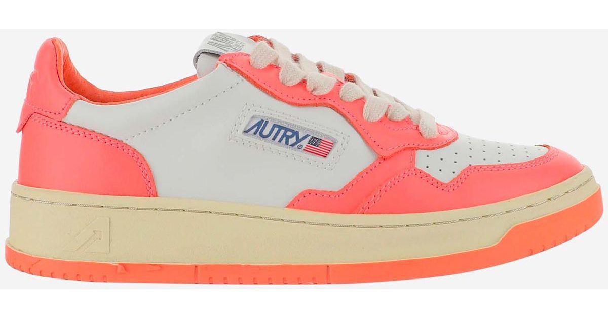 Autry Two-tone Low Medalist Sneakers in Pink | Lyst