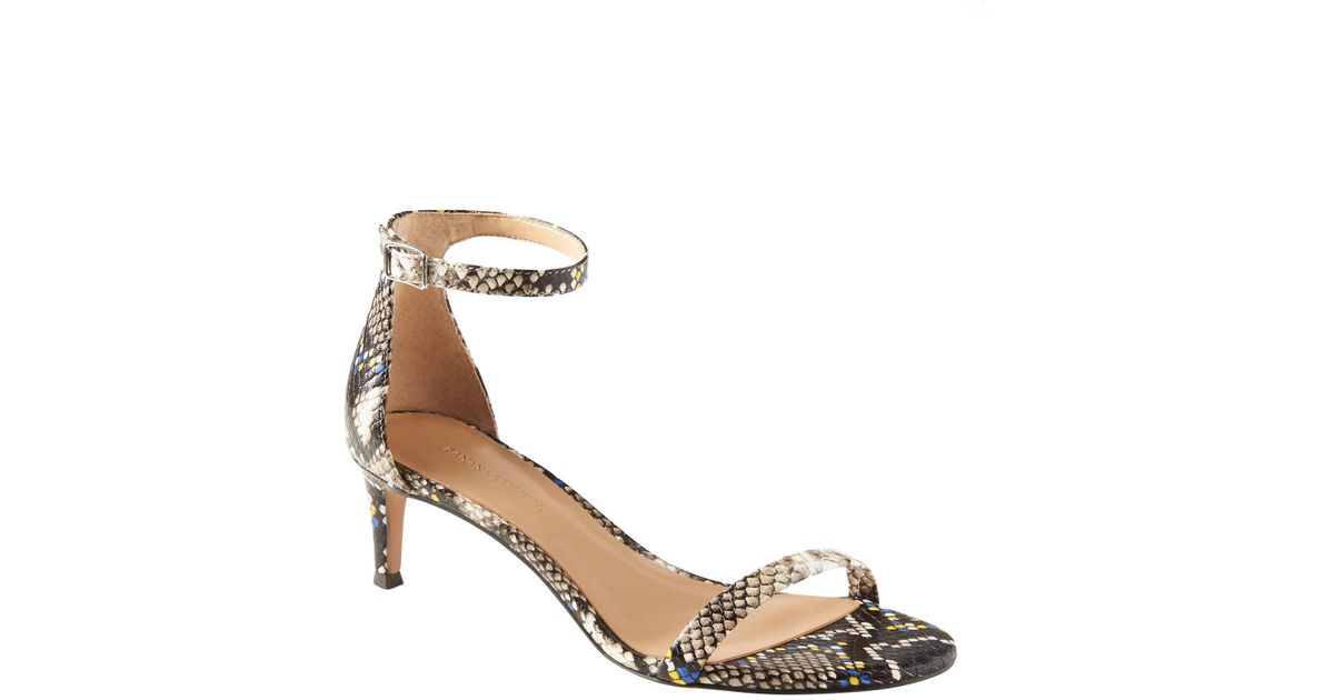 banana republic kitten heels