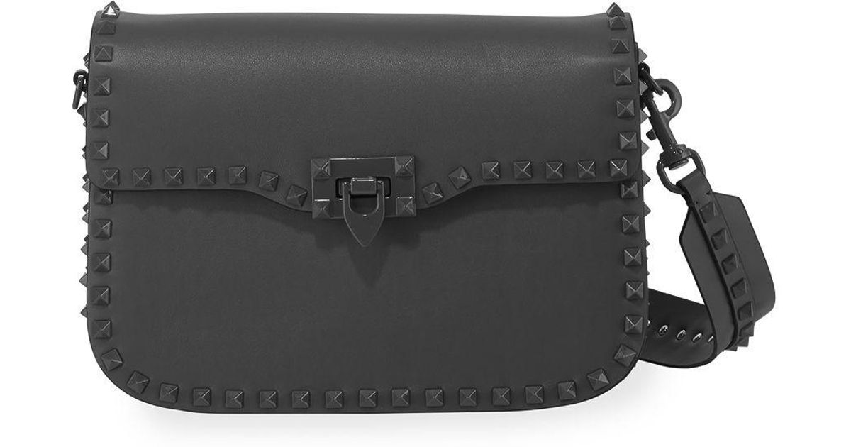 valentino monochrome rockstud bag