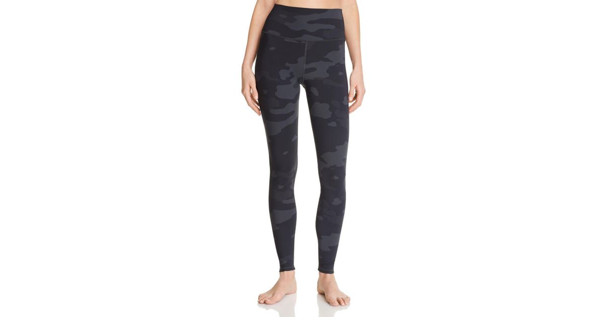 Alo Yoga High-waist Camo Leggings in 