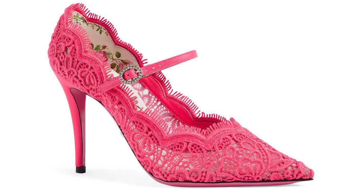 Gucci Virginia Lace Pumps in Fuchsia 