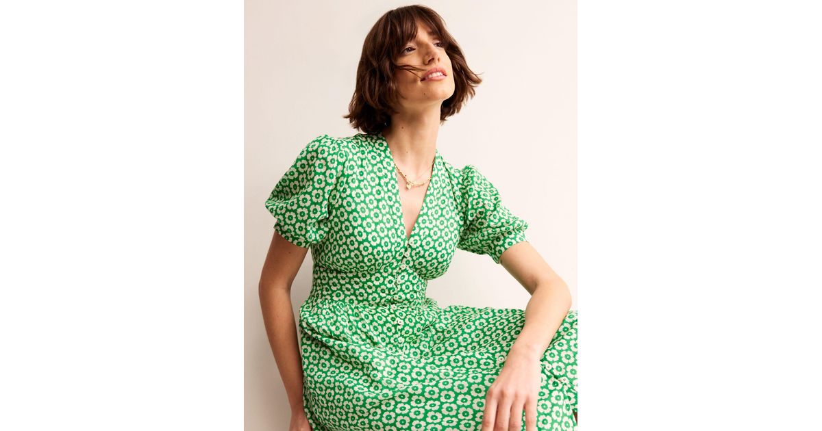 boden elsa crinkle midi tea dress 10 Effortless Spring & Summer Fashion Looks from Boden sian victoria