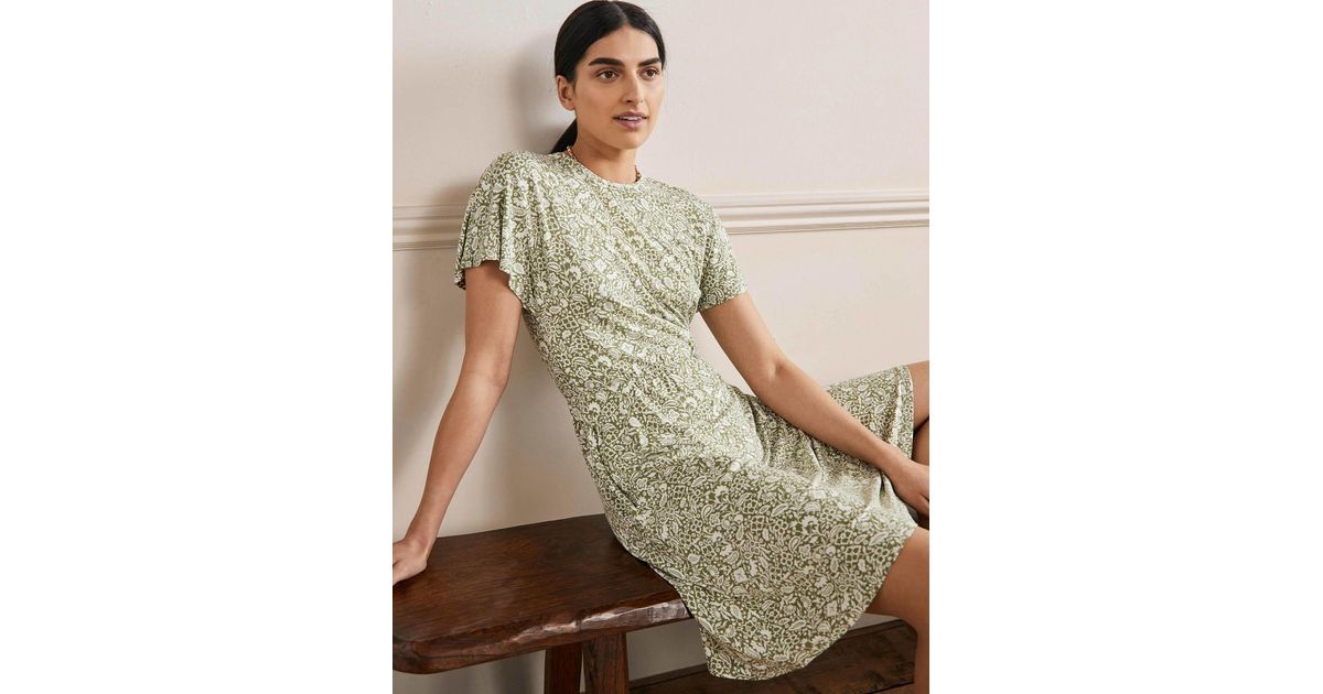 Boden Flutter Sleeve Jersey Dress Pea, Oriental Paradise in Green - Lyst
