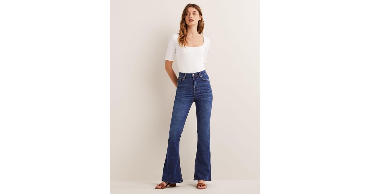 Boden Denim High Rise Fitted Flare Jeans Mid Vintage in Denim (Blue) | Lyst