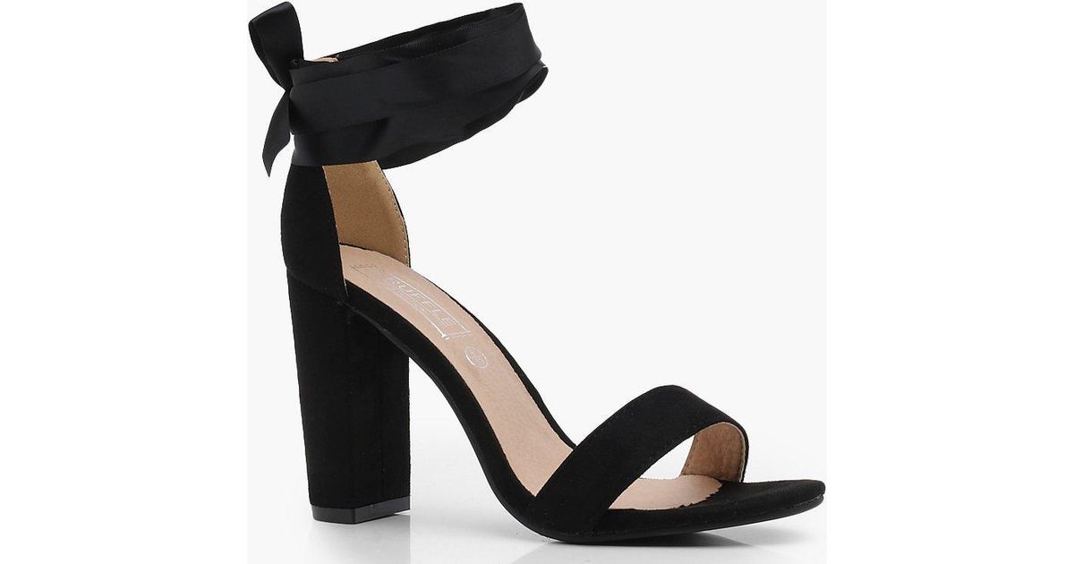 black block tie up heels
