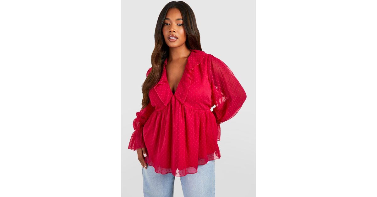 Boohoo Plus Dobby Ruffle Smock Top in Red