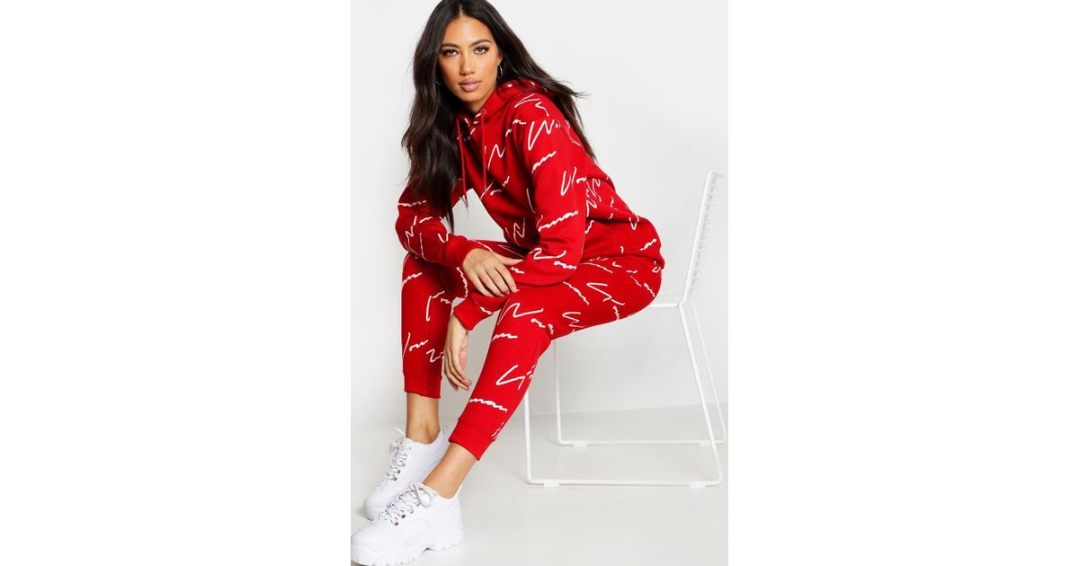red boohoo tracksuit
