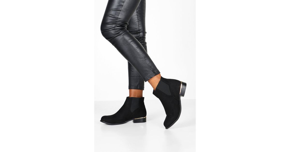 metal trim chelsea boots