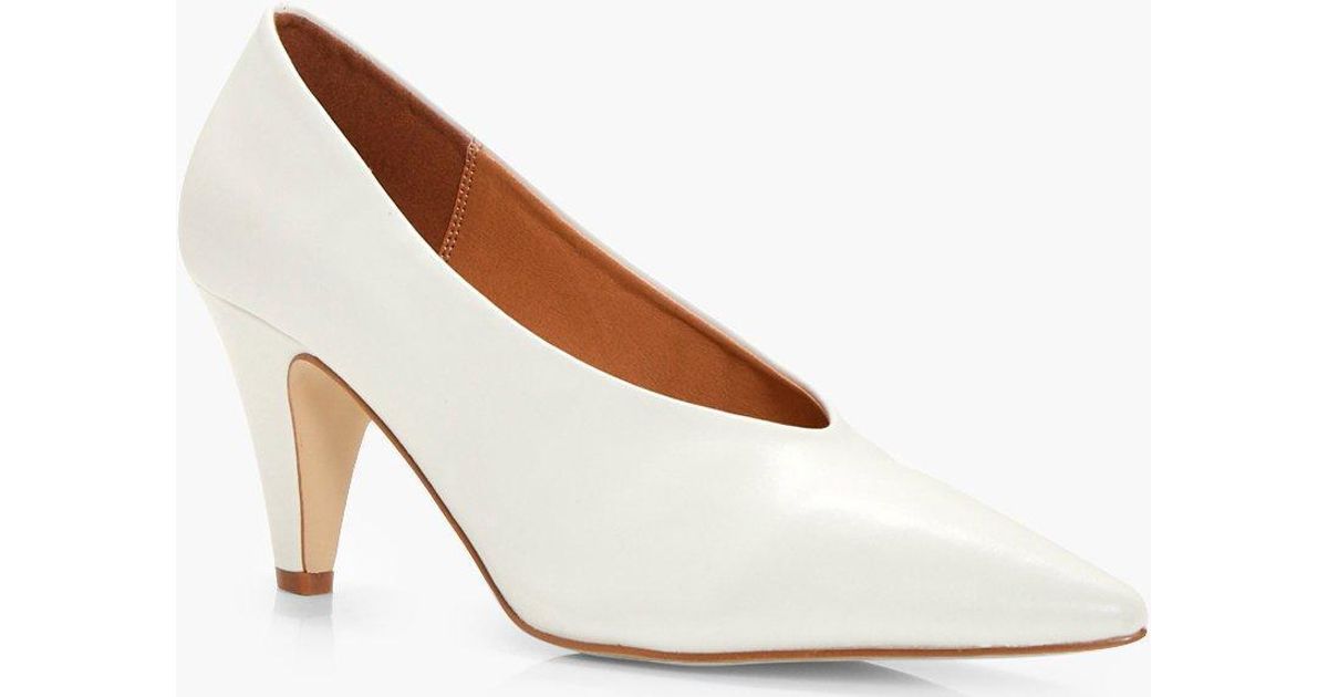 cone heel court shoes
