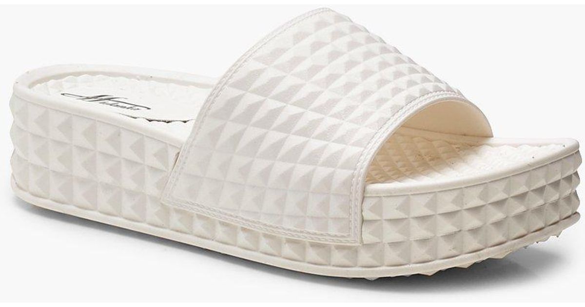 boohoo chunky sliders