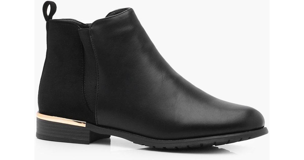 metal trim chelsea boots