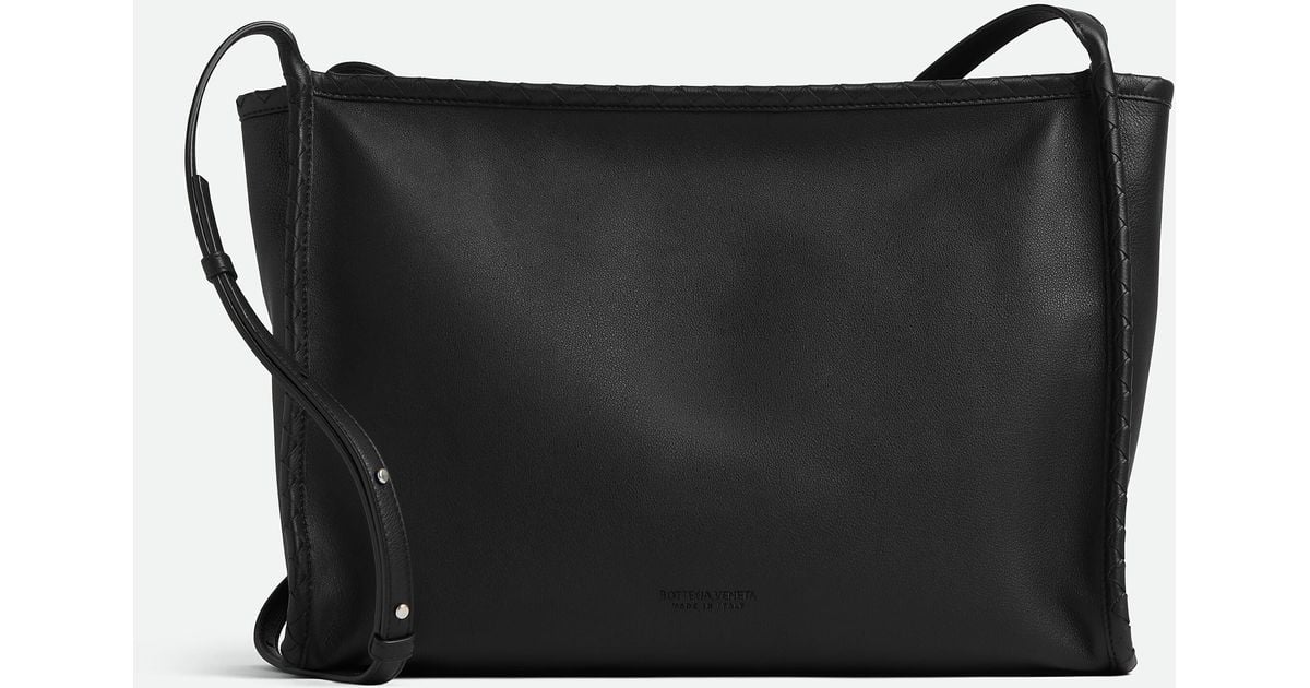 【Bottega Veneta】コリエーレ メッセンジャー Bottega Veneta】コリエーレ メッセンジャー ブラックコリエーレ