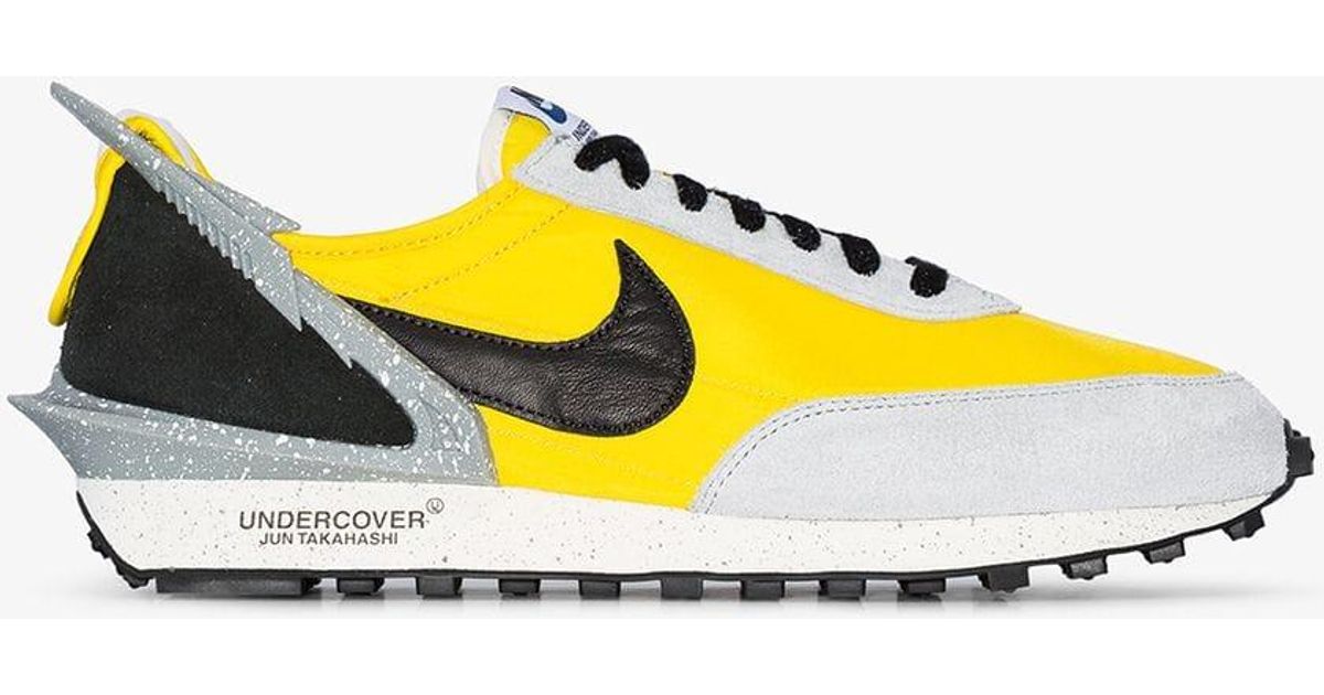 nike daybreak sneakers in beige and yellow
