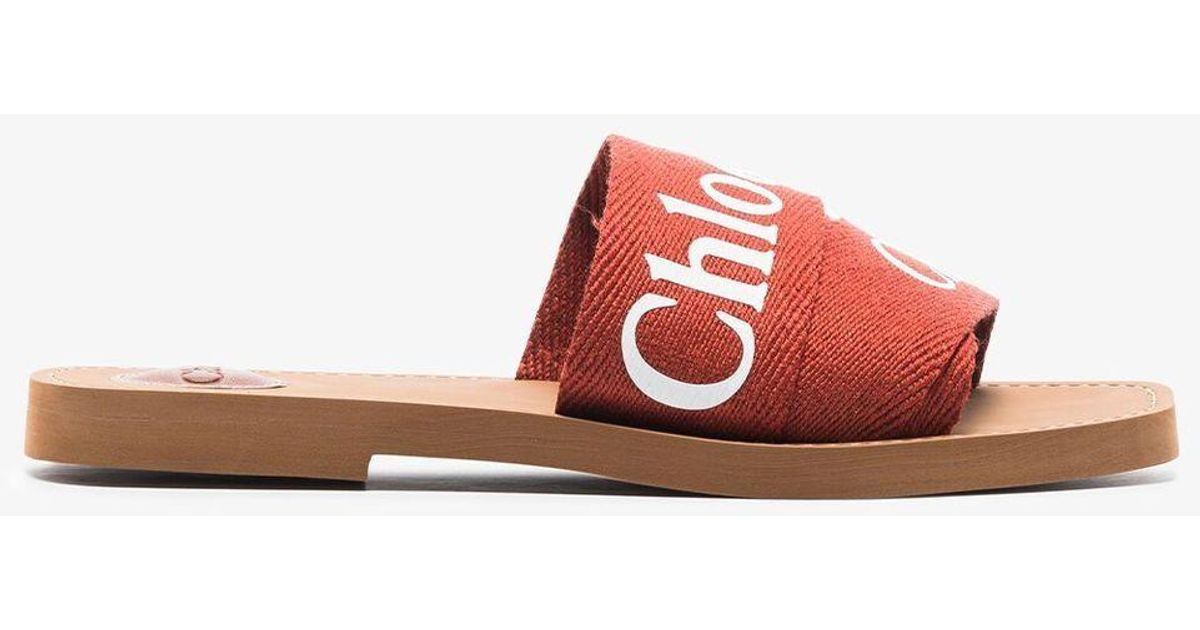 Chloé Canvas Red Woody Logo Print Flat Sandals | Lyst