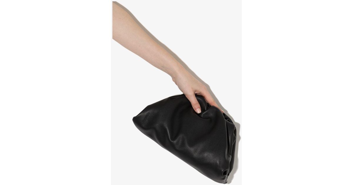 Bottega Veneta Teen Pouch Leather Clutch Bag in Black | Lyst