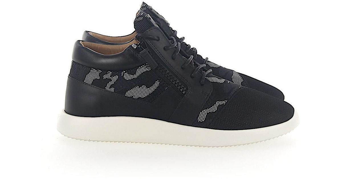giuseppe zanotti runner