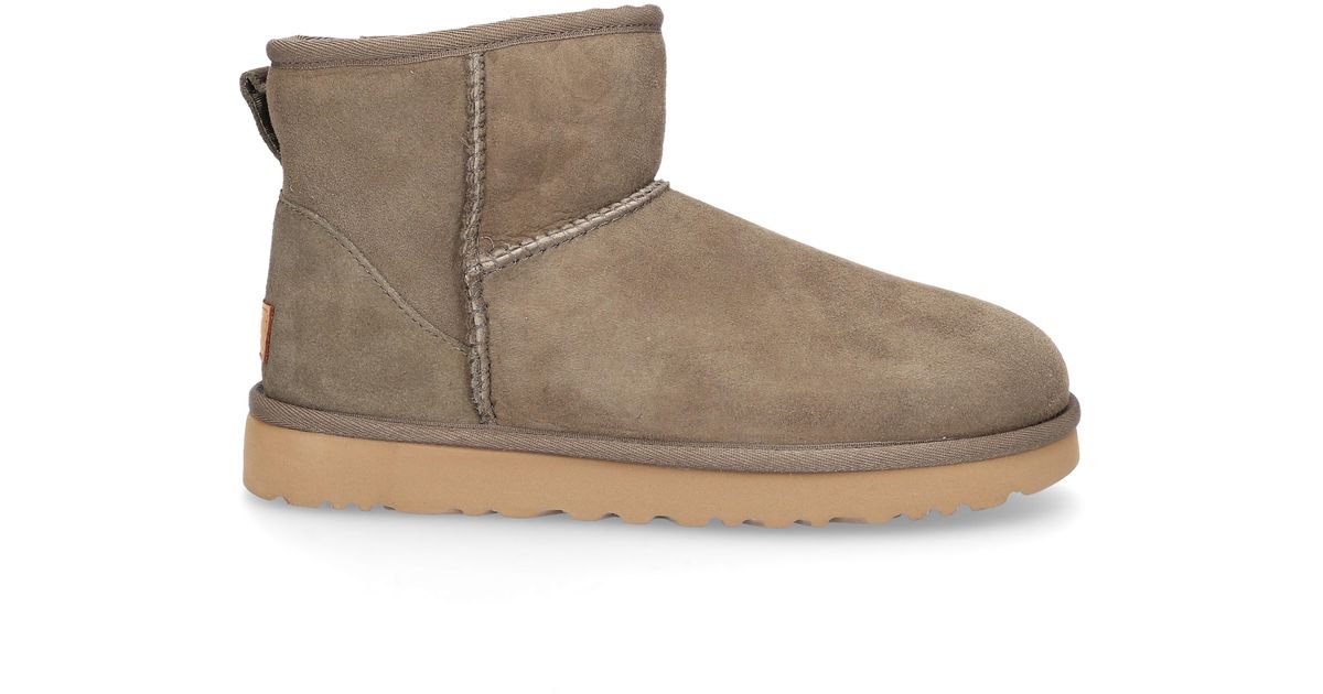 olive green ugg boots