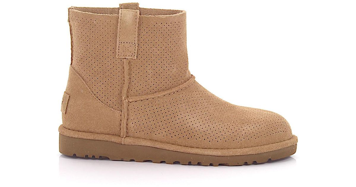 platform uggs beige