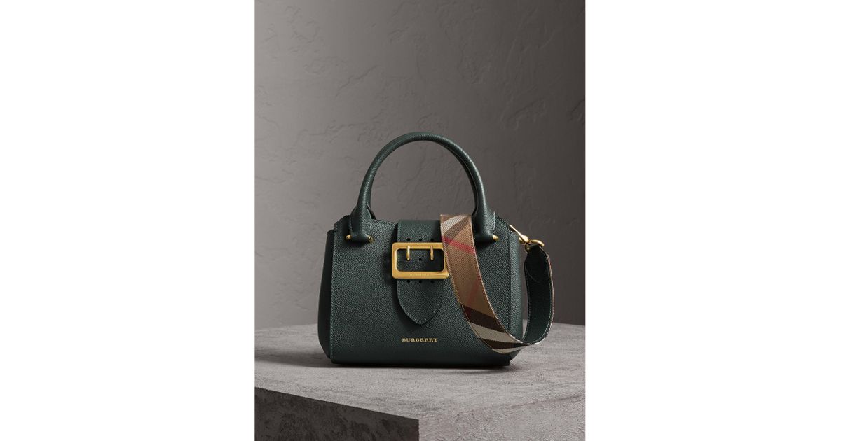 buckle tote burberry