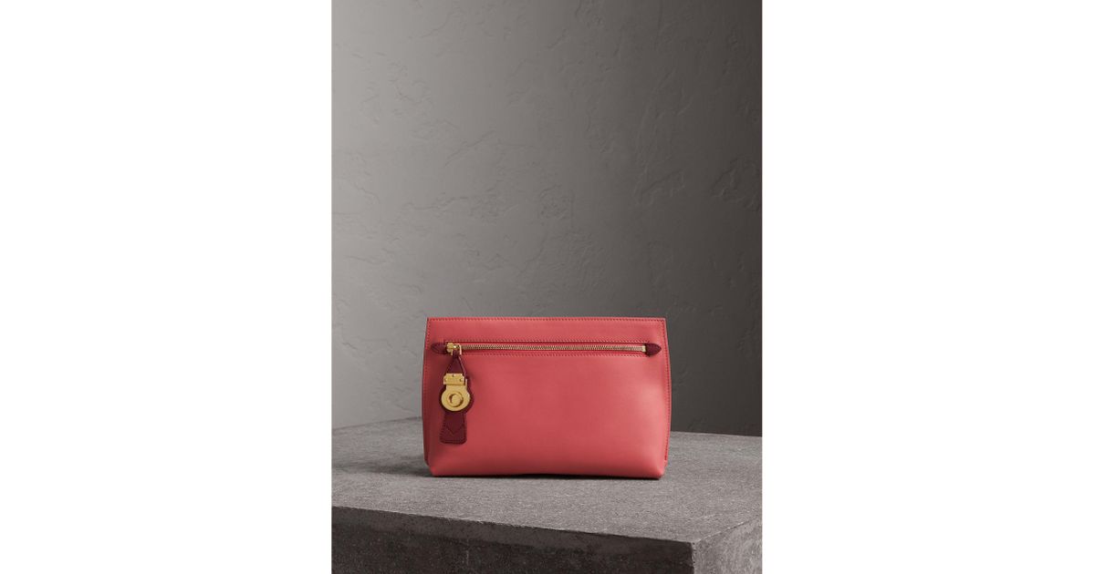 burberry wristlet pouch