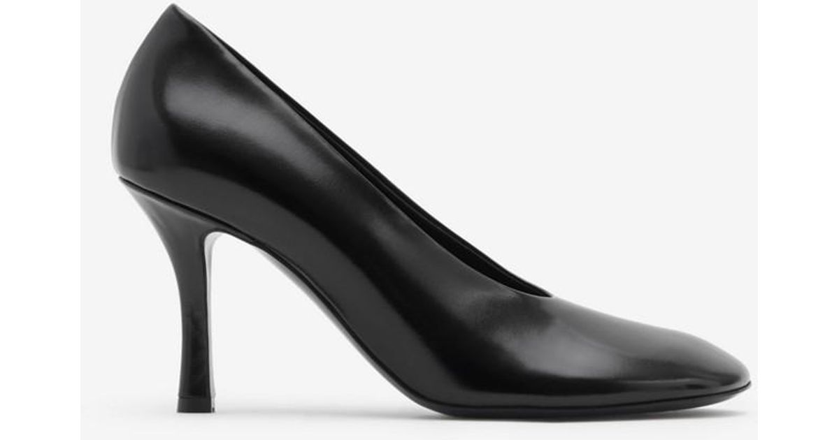 Burberry Leather Baby Pumps In Black | Lyst