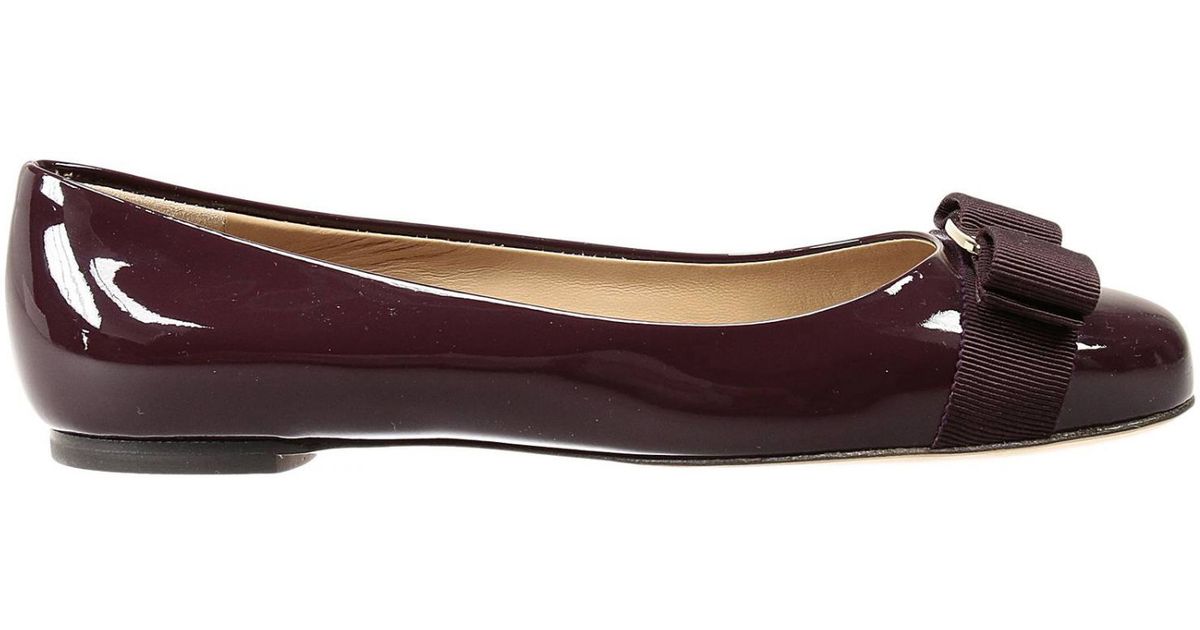 ferragamo burgundy shoes