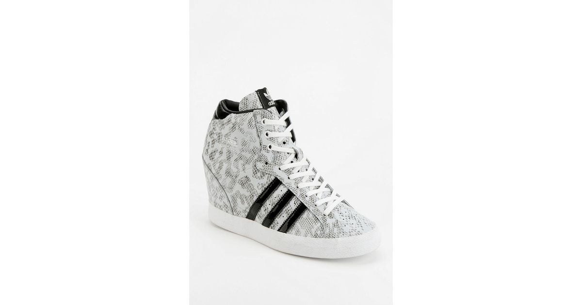 adidas Basket Snakeskin Hidden Wedge Hightop Sneaker in White | Lyst