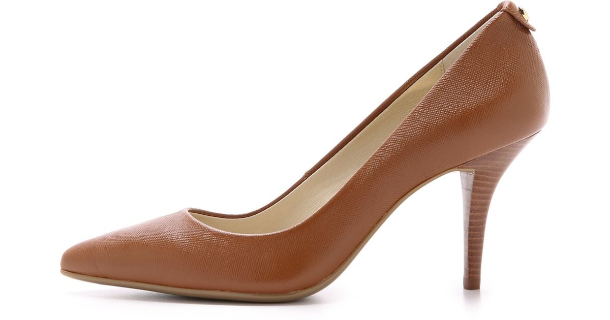 MICHAEL Michael Kors Flex Mid Pumps - Luggage in Brown | Lyst