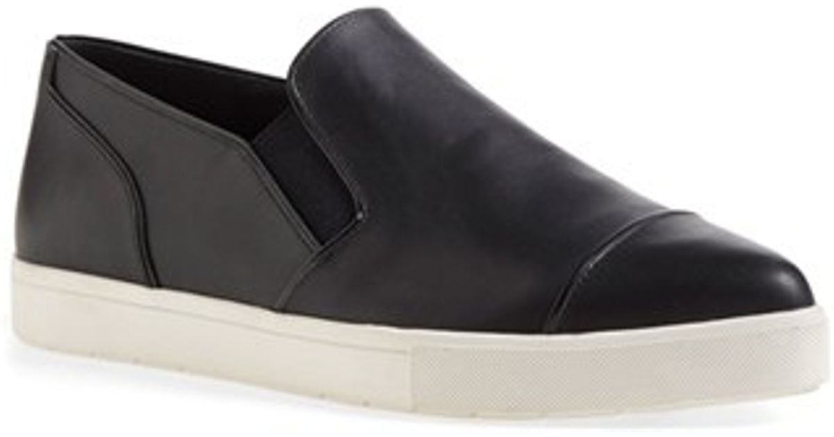 Vince 'Paeyre' Pointy Toe Slip-On 