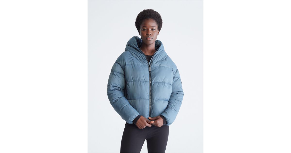 Calvin Klein Repreve® Short Boxy Puffer Jacket in Blue | Lyst