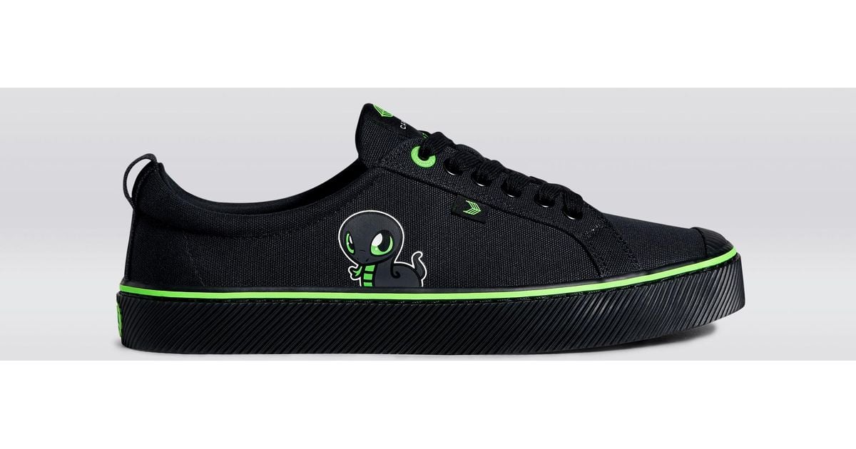 cariuma all black