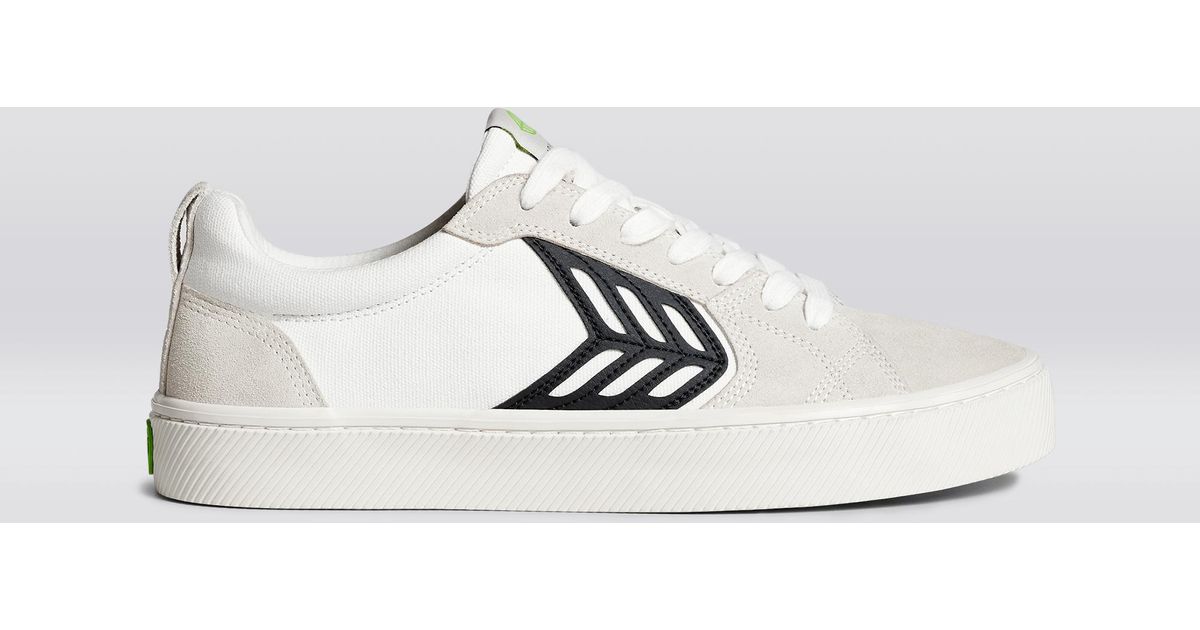 cariuma white canvas