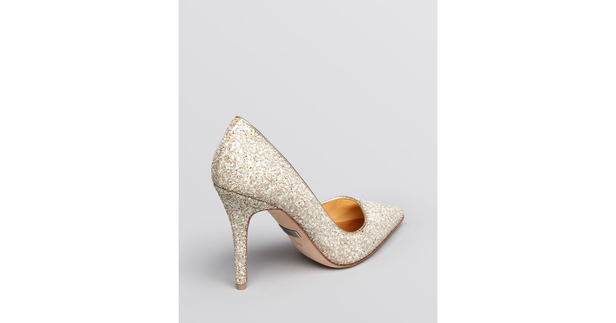 badgley mischka pointed toe shoes