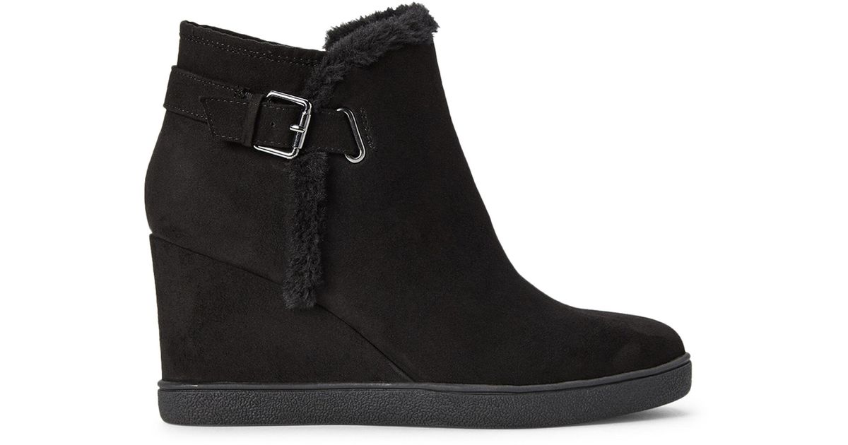 mobii wedge bootie