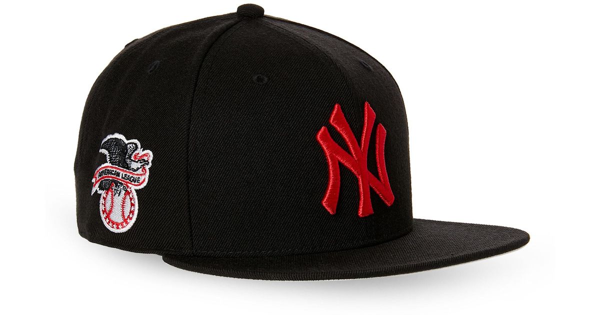red and black yankees hat