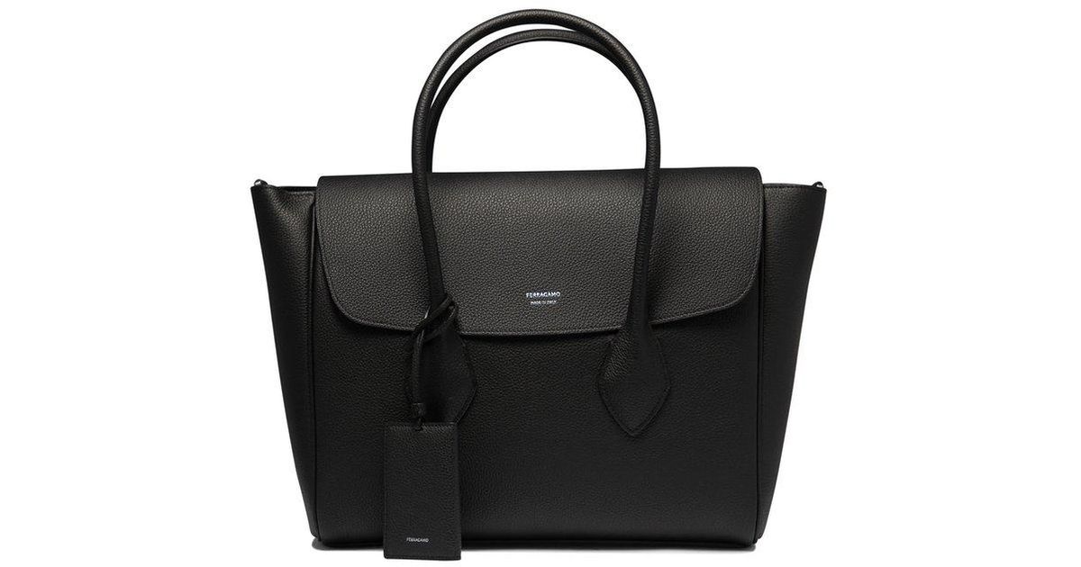 SALE♪関税込【 FERRAGAMO】East/West レザートートバッグ ferragamo-Black-East-West-Top-