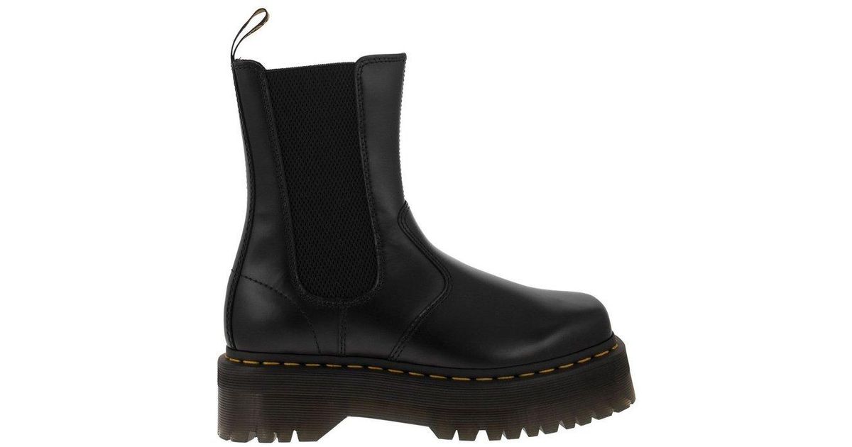 Dr martens 2976 quad cheap platform chelsea boots in black