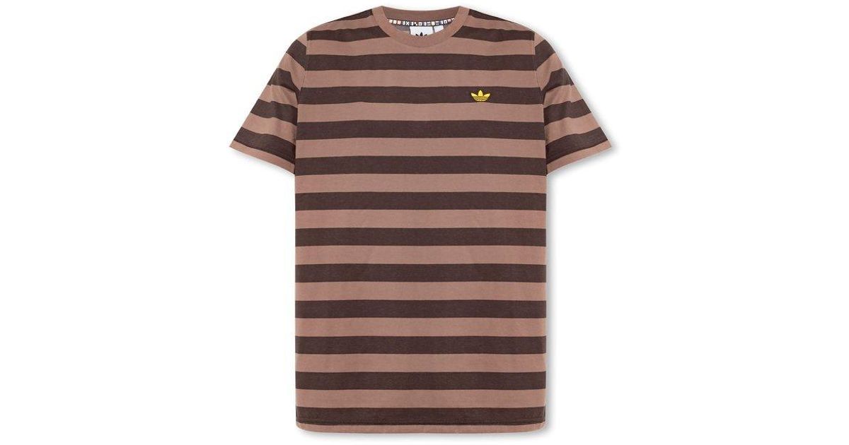 Le t-shirt liséré trois bandes, Adidas Originals, T-shirts à Logos et  Typos pour Homme