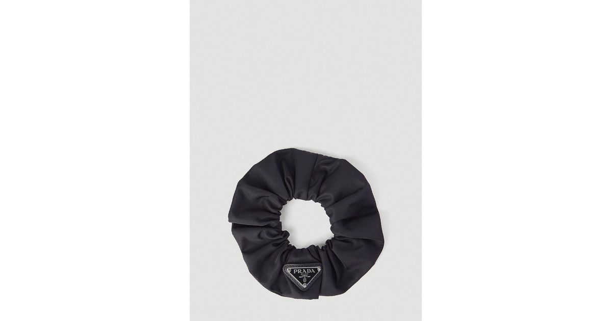 Prada Synthetic Re-nylon Logo Plaque Scrunchie in Black - Lyst