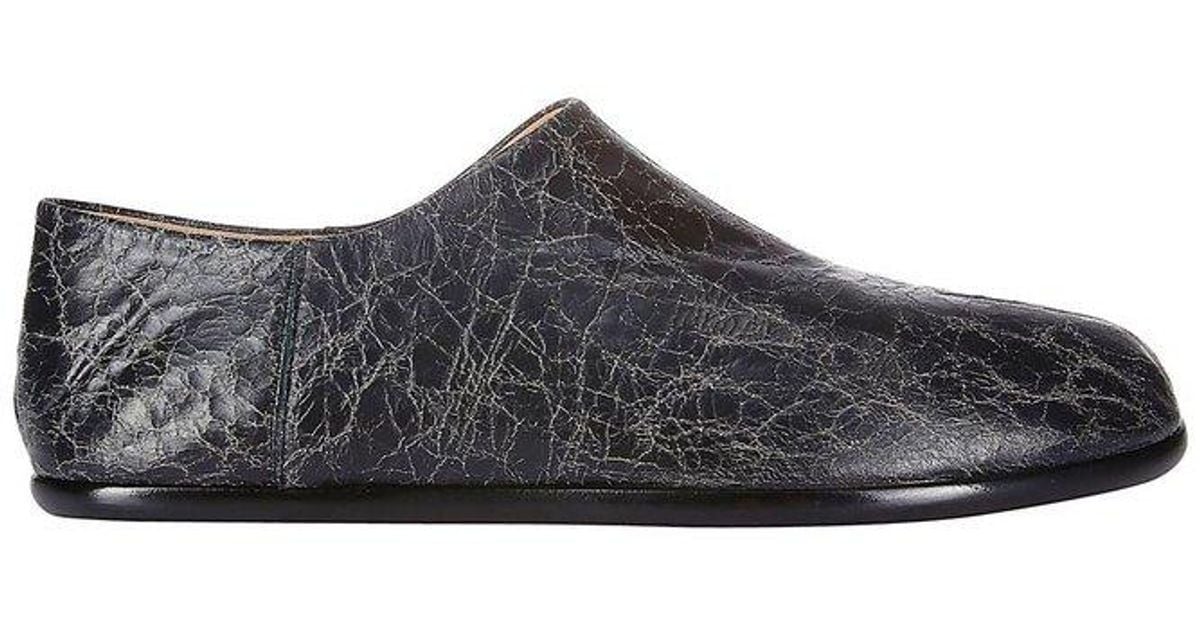 Maison Margiela Distressed Effect Tabi-toe Shoes in Black for Men | Lyst