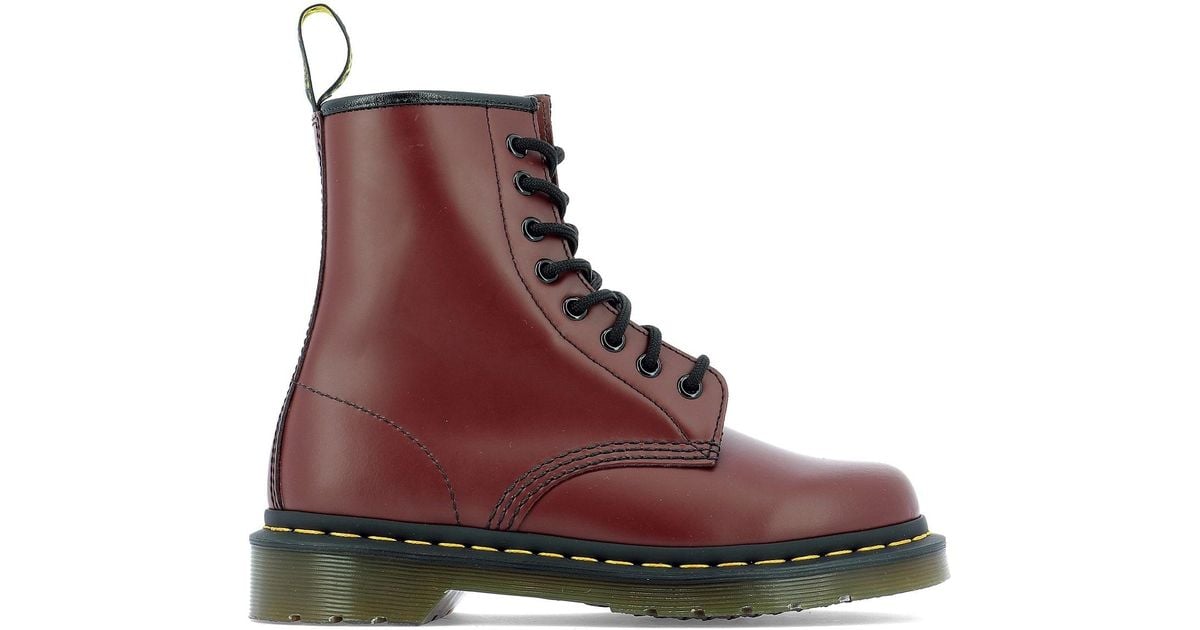 red shoe laces on doc martens