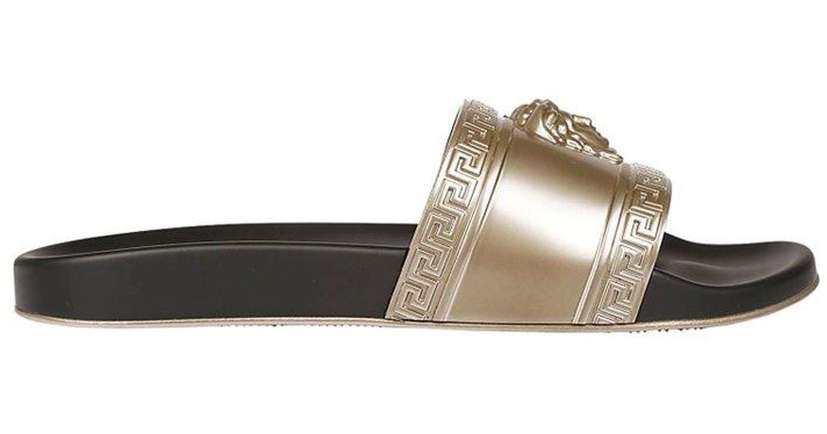 Versace Rubber Medusa Pool Slides in Gold (Metallic) for Men Lyst