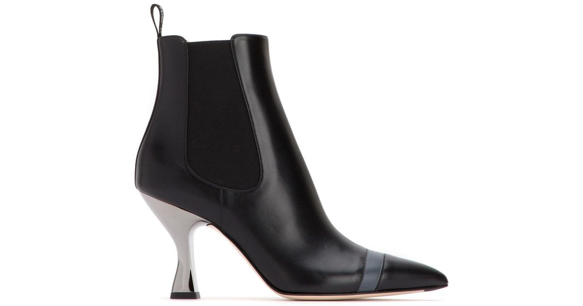 fendi colibri boots