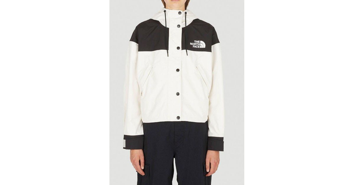 The North Face Reign Windbreaker Jacket in White | Lyst
