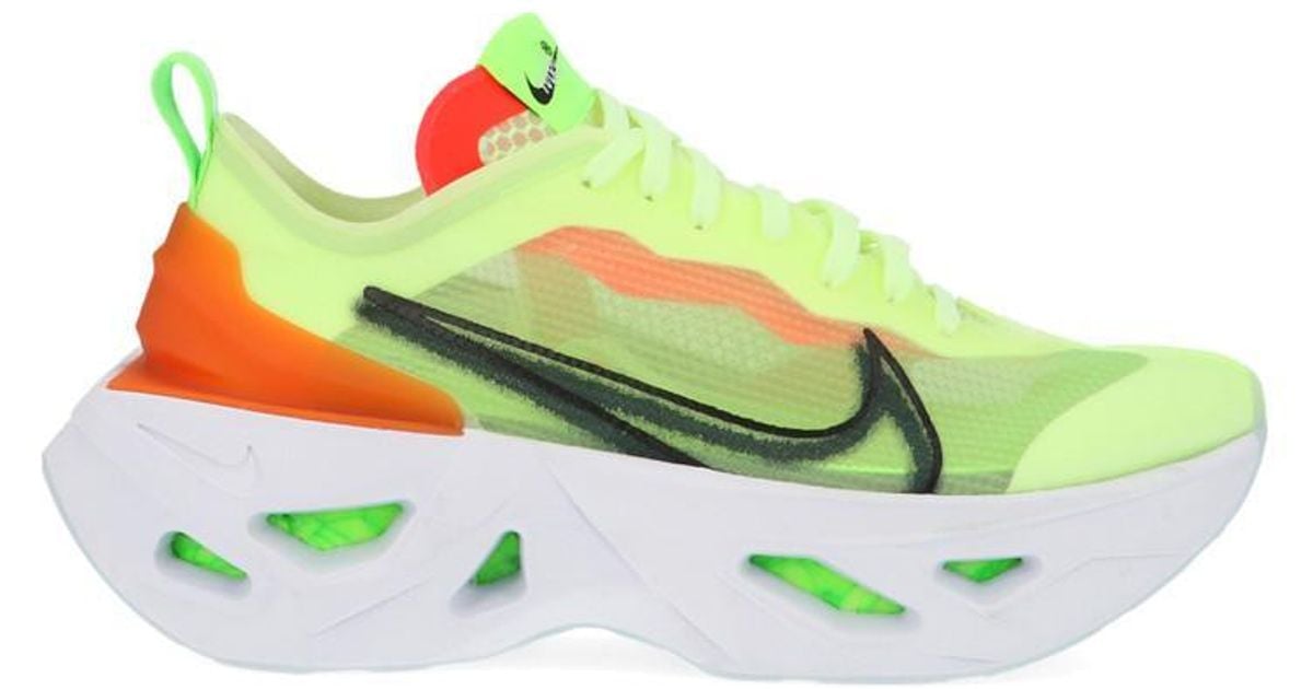 nike flat sole shoes
