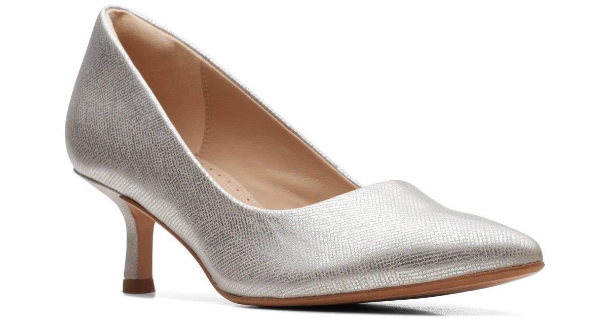 Clarks Violet 55 Rae Court Shoes in White | Lyst UK