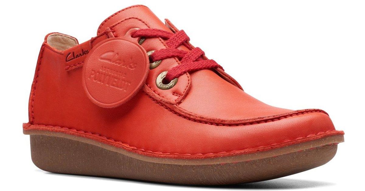 Sandet Mere end noget andet røg Clarks Funny Dream Shoes in Red | Lyst Australia